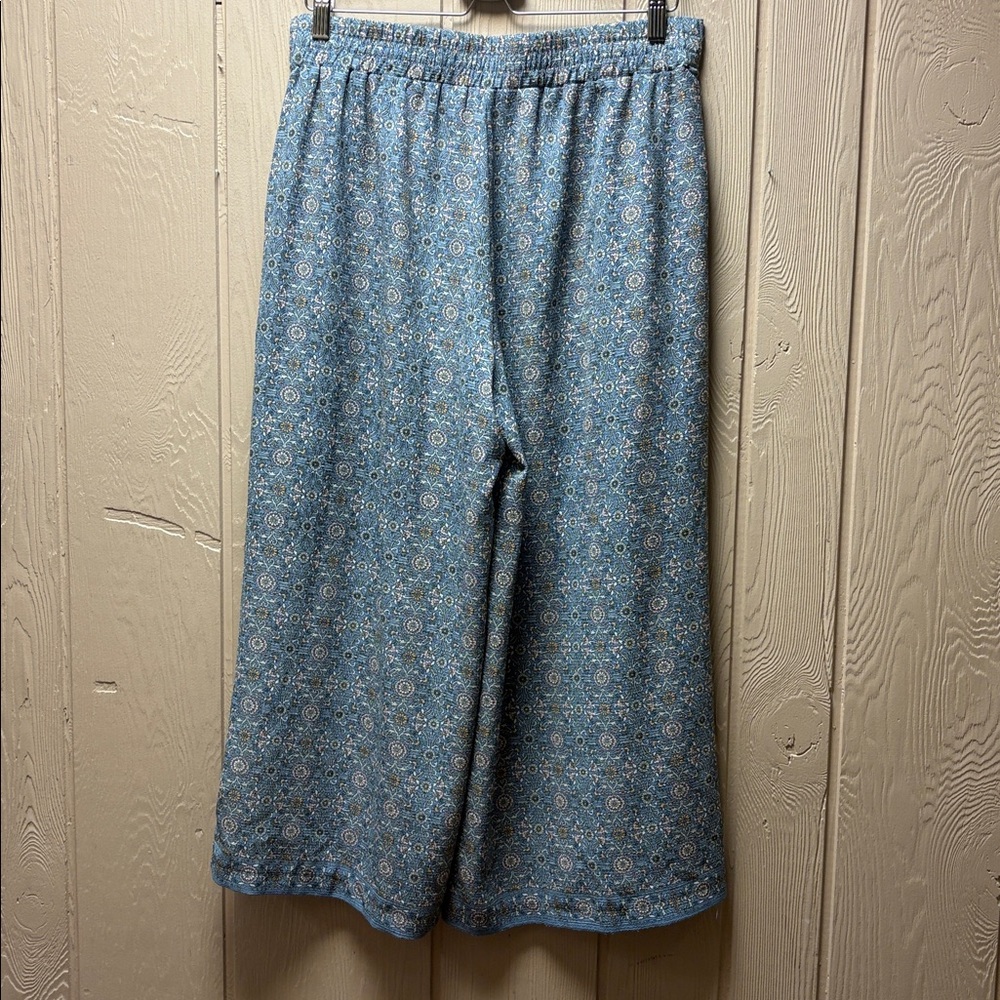 Max Studio Crop Pants - Picture 8 of 11